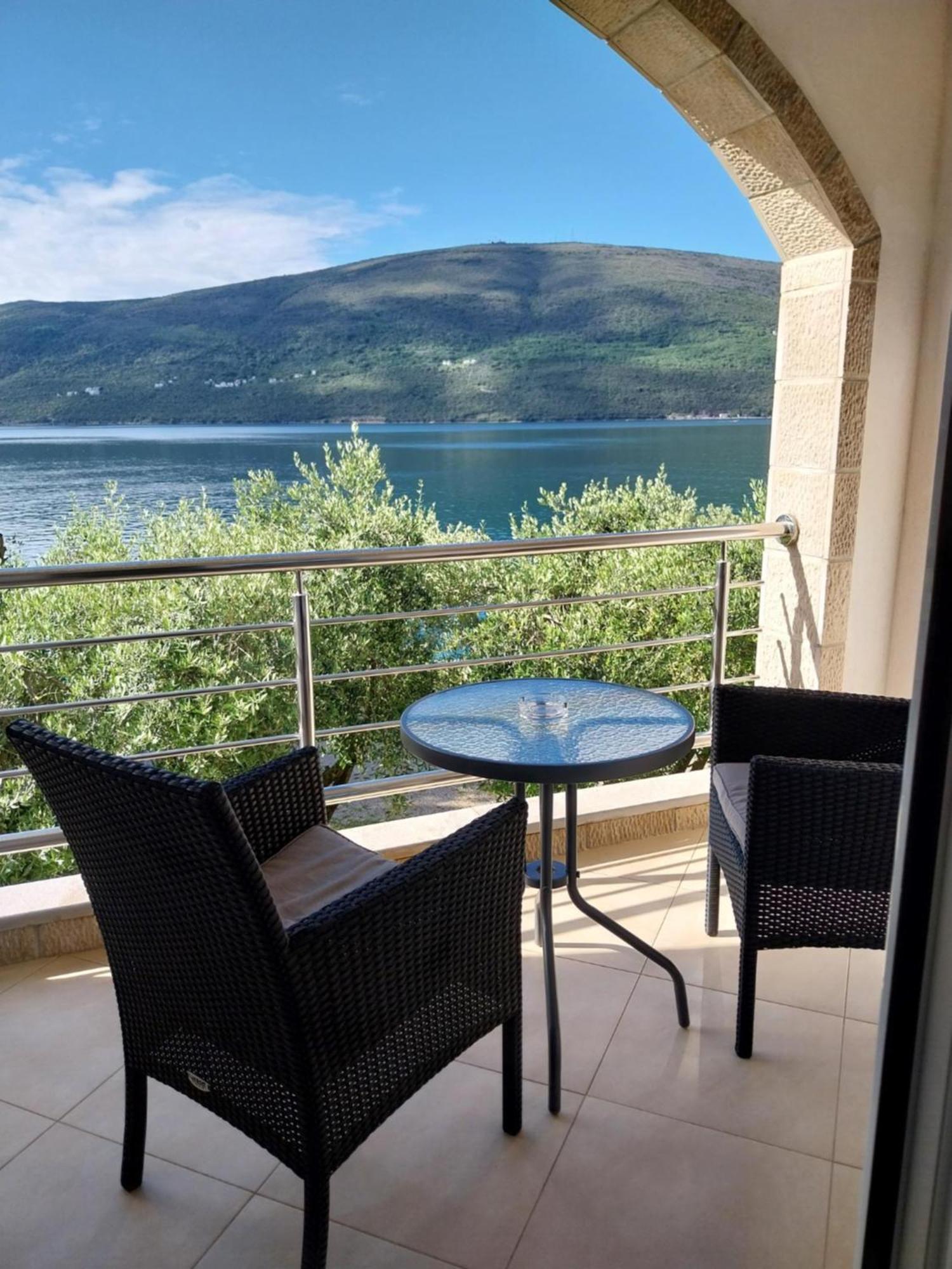 Apartments Villa Danilovic Herceg Novi Esterno foto