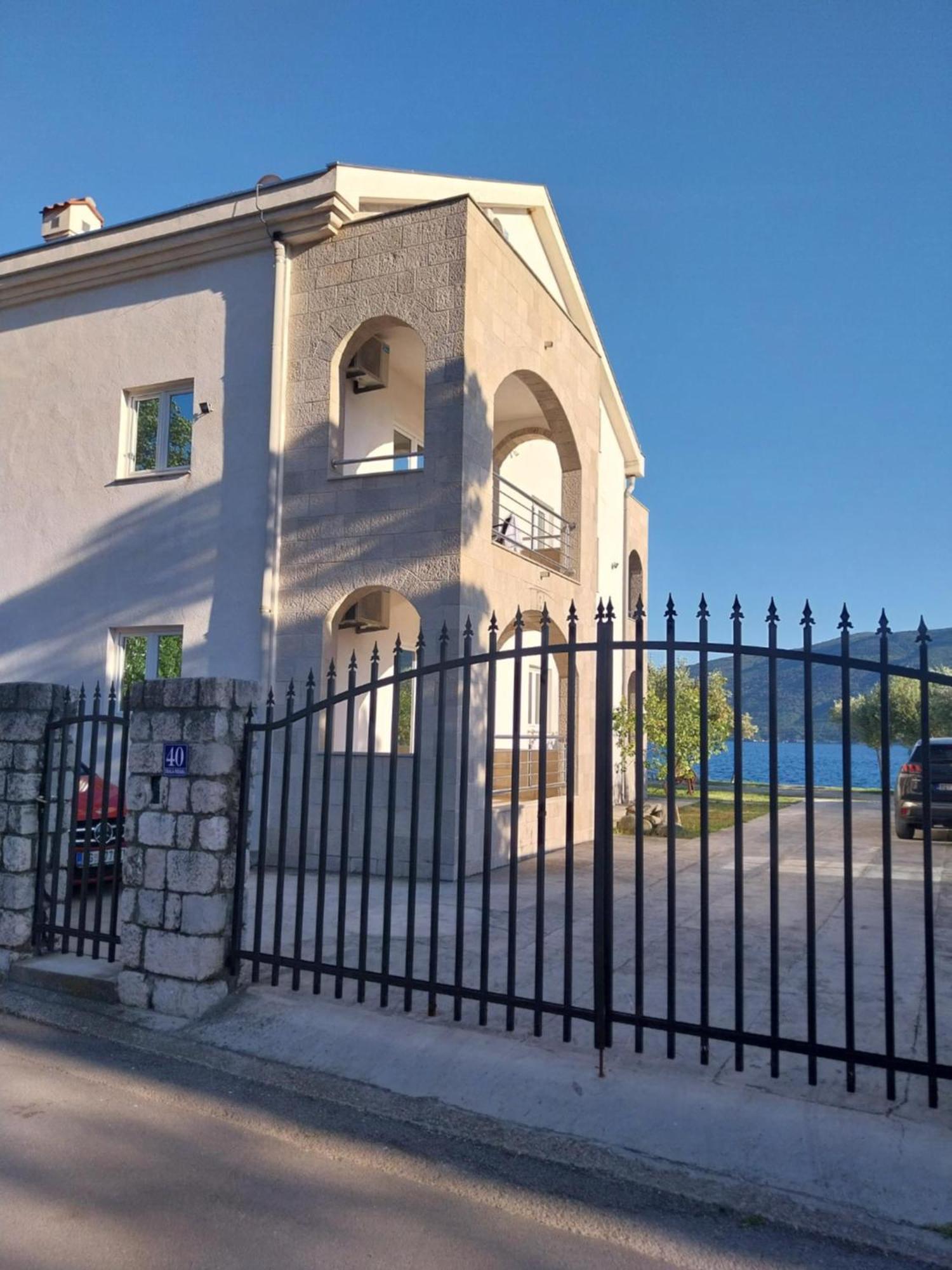 Apartments Villa Danilovic Herceg Novi Esterno foto